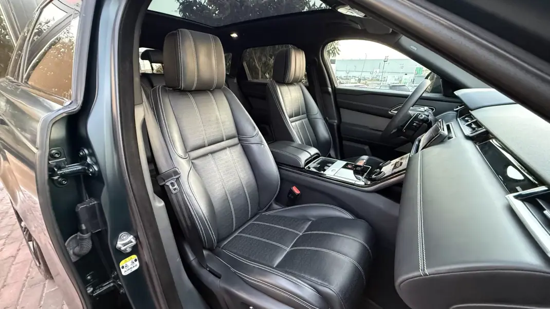 Land Rover Range Rover Velar 2021 - 63990 EUR, 70000 km - 70000km - foto 48 de 50