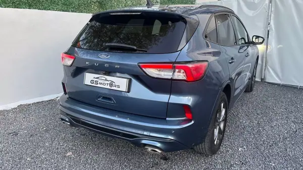 Ford Kuga 2022 - 15400 EUR, 108000 km - AUTO.MOTO.pt - 108000km - foto 5 de 12