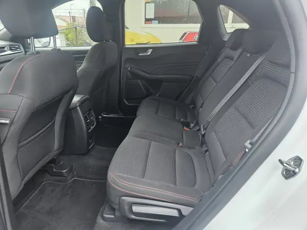 Ford Kuga 2022 - 17800 EUR, 129800 km - AUTO.MOTO.pt - 129800km - foto 13 de 49