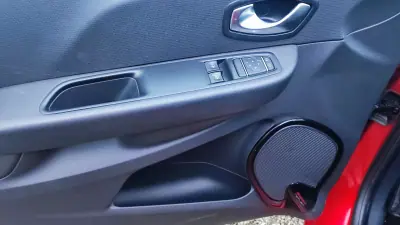 Renault Clio 2019 - 11790 EUR, 116998 km - foto 5 de 20
