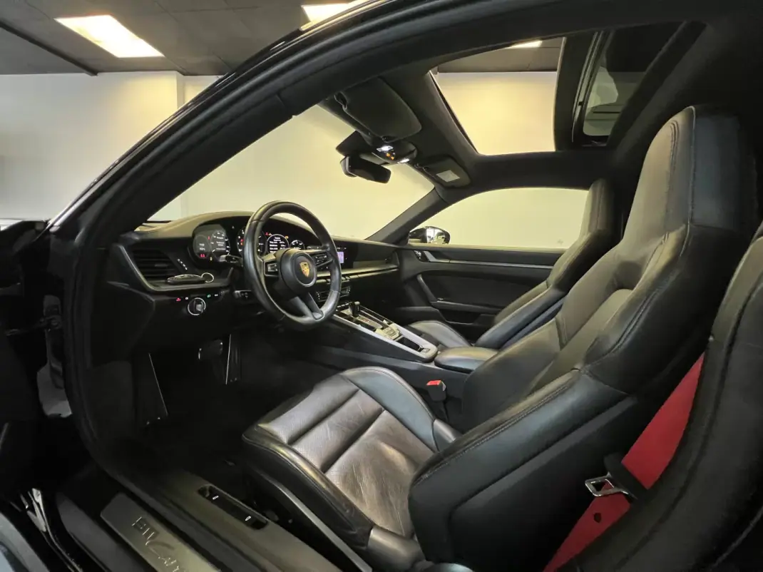 Porsche 992 2019 - 139990 EUR, 90000 km - AUTO.MOTO.pt - 90000km - foto 4 de 56