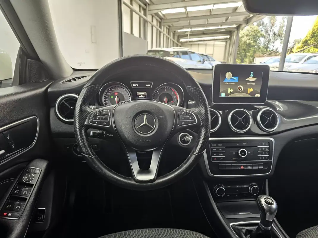 Mercedes-Benz CLA 180 2015 - 14000 EUR, 205367 km - 205367km - foto 20 de 51