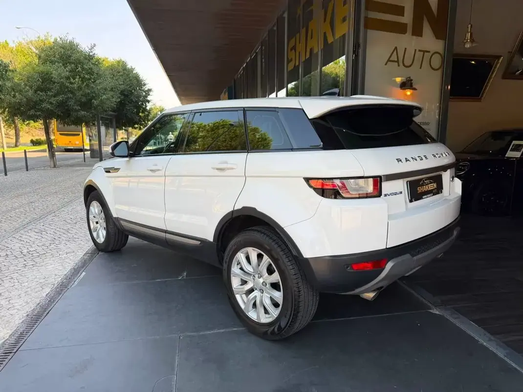 Land Rover Range Rover Evoque 2017 - 17890 EUR, 205931 km - 205931km - foto 3 de 26