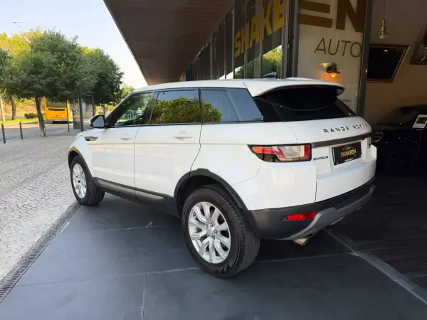 Land Rover Range Rover Evoque 2017 - 17890 EUR, 205931 km - AUTO.MOTO.pt - 205931km - foto 3 de 26