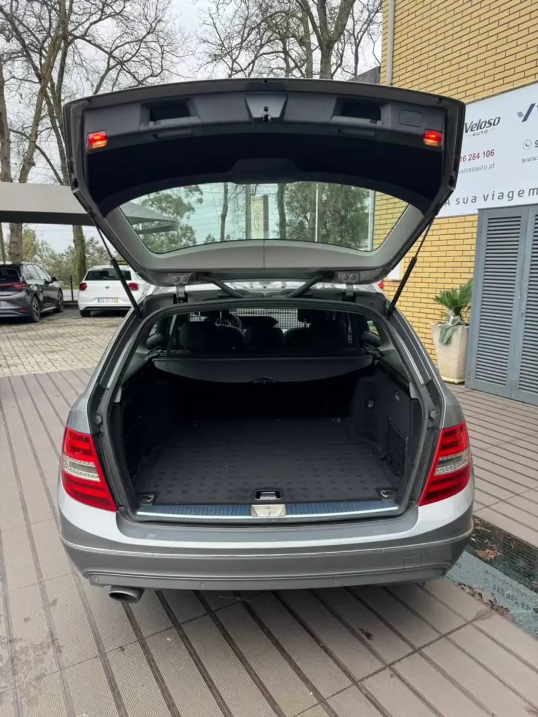 Mercedes-Benz C 220 2012 - 11850 EUR, 343240 km - AUTO.MOTO.pt - 343240km - foto 6 de 16