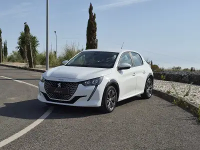 Peugeot e-208 2021 - 80560km