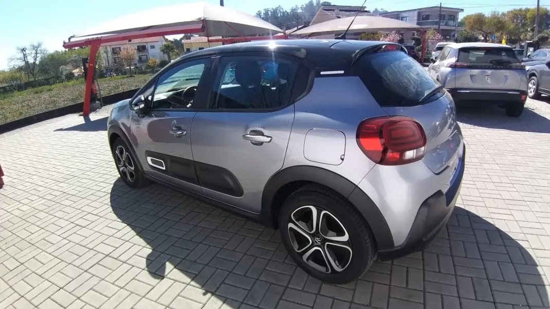 Citroën C3 2020 - 12450 EUR, 71497 km - AUTO.MOTO.pt - 71497km - foto 24 de 28