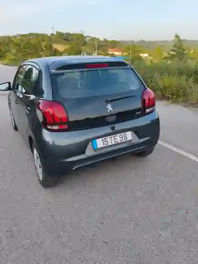 Peugeot 108 2017 - 7500 EUR, 92000 km - 92000km - foto 5 de 10