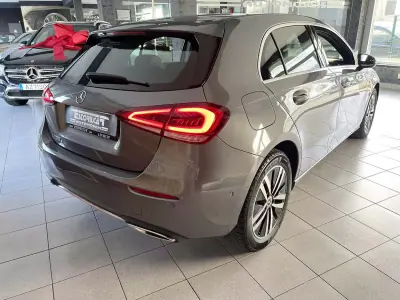 Mercedes-Benz A 250e 2021 — foto 4 de 25