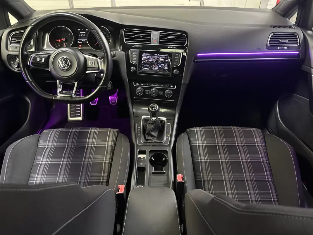 Volkswagen Golf 2014 - 15000 EUR, 240000 km - 240000km - foto 53 de 83