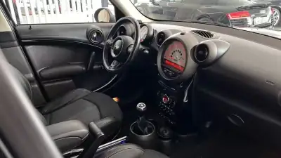 MINI Countryman 2011 - 12000 EUR, 195672 km - AUTO.MOTO.pt - 195672km - foto 12 de 34