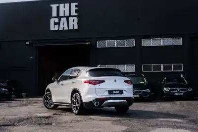 Alfa Romeo Stelvio 2017 - 29400 EUR, 139000 km - AUTO.MOTO.pt - 139000km - foto 7 de 35
