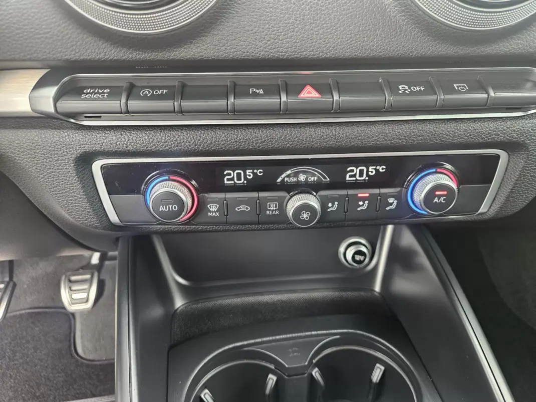 Audi A3 2017 - 22500 EUR, 50100 km - AUTO.MOTO.pt - 50100km - foto 32 de 53