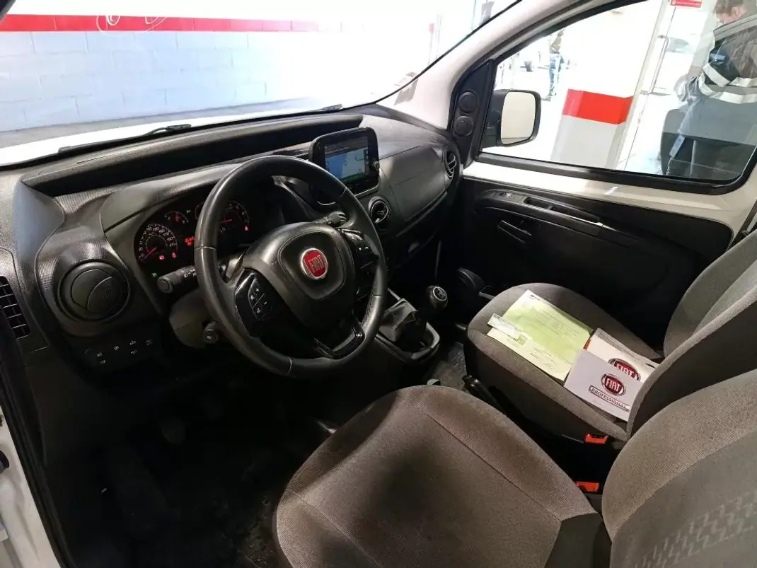 Fiat Fiorino 1.3 M-Jet Adventure 2020 - 10500 EUR, 143819 km - AUTO.MOTO.pt - 143819km - foto 4 de 6