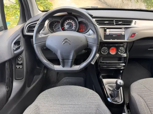 Citroën C3 2016 - 7900 EUR, 84451 km - AUTO.MOTO.pt - 84451km - foto 9 de 21