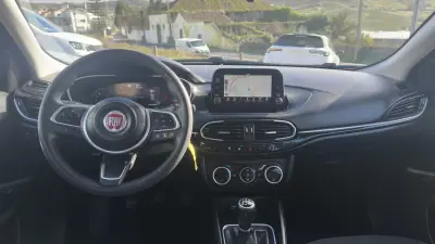 Fiat Tipo 2022 - 13490 EUR, 72000 km - AUTO.MOTO.pt - 72000km - foto 7 de 20