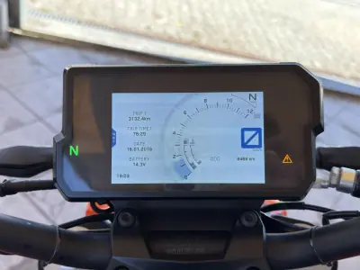 KTM Duke 200 2018 - 3750 EUR, 8468 km - AUTO.MOTO.pt - 8468km - foto 6 de 15
