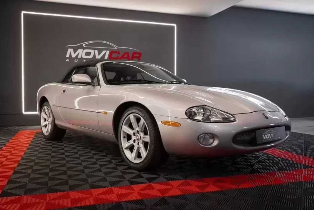 Jaguar XK 2001 - 31490 EUR, 113965 km - AUTO.MOTO.pt - 113965km - foto 1 de 29