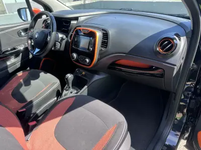 Renault Captur 2014 - 9900 EUR, 217000 km - AUTO.MOTO.pt - 217000km - foto 56 de 60