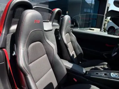Porsche 718 Boxster 2023 - 87900 EUR, 29000 km - AUTO.MOTO.pt - 29000km - foto 15 de 26