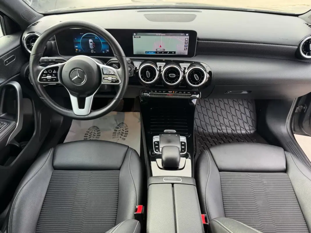 Mercedes-Benz A 180 2019 - 24950 EUR, 116000 km - AUTO.MOTO.pt - 116000km - foto 2 de 34