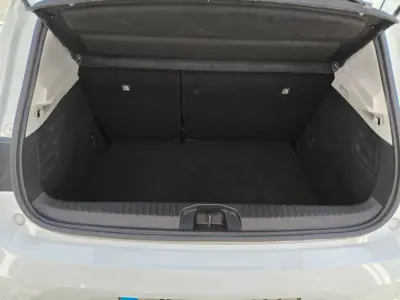 Renault Clio 2021 - 14450 EUR, 159000 km - AUTO.MOTO.pt - 159000km - foto 11 de 13