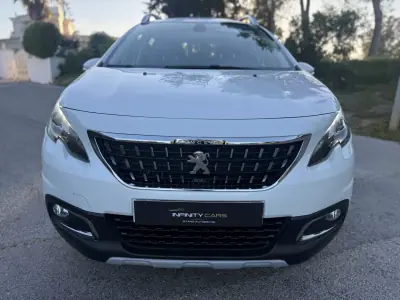 Peugeot 2008 2019 - 10999 EUR, 100000 km - AUTO.MOTO.pt - 100000km - foto 2 de 11