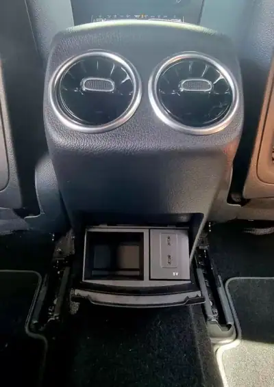 Mercedes-Benz A 180 2019 - 24500 EUR, 129000 km - AUTO.MOTO.pt - 129000km - foto 14 de 20