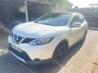 Nissan Qashqai 2017 - 13990 EUR, 216000 km - AUTO.MOTO.pt - 216000km - foto 3 de 8