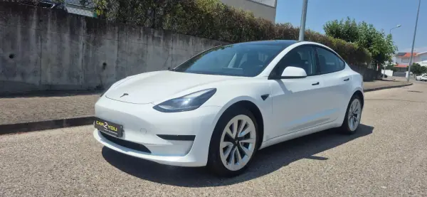 Tesla Model 3 2022 - 30000 EUR, 48000 km - AUTO.MOTO.pt - 48000km - foto 3 de 18