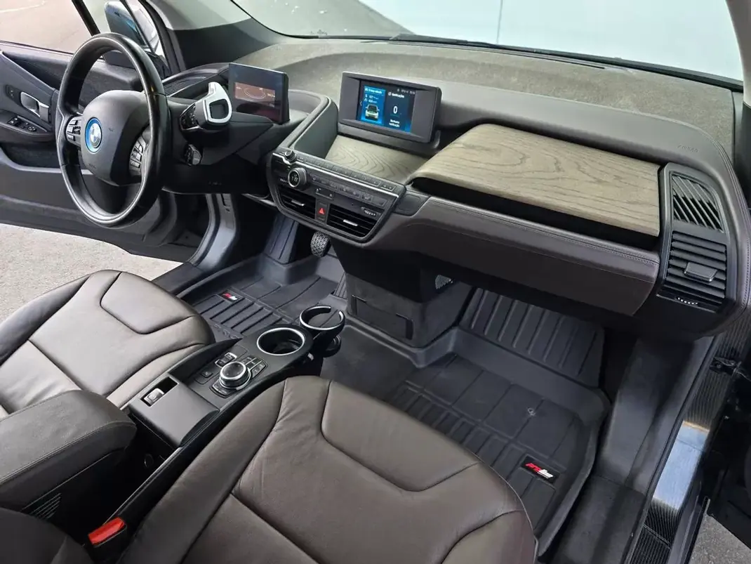 BMW i3 2019 - 12500 EUR, 216000 km - 216000km - foto 8 de 35