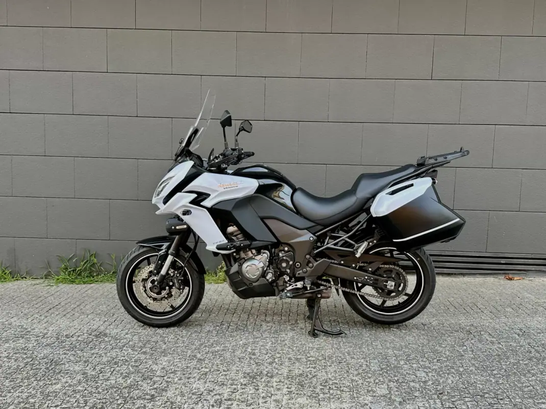 Kawasaki Versys 2015 - 8490 EUR, 79000 km - AUTO.MOTO.pt - 79000km - foto 2 de 22