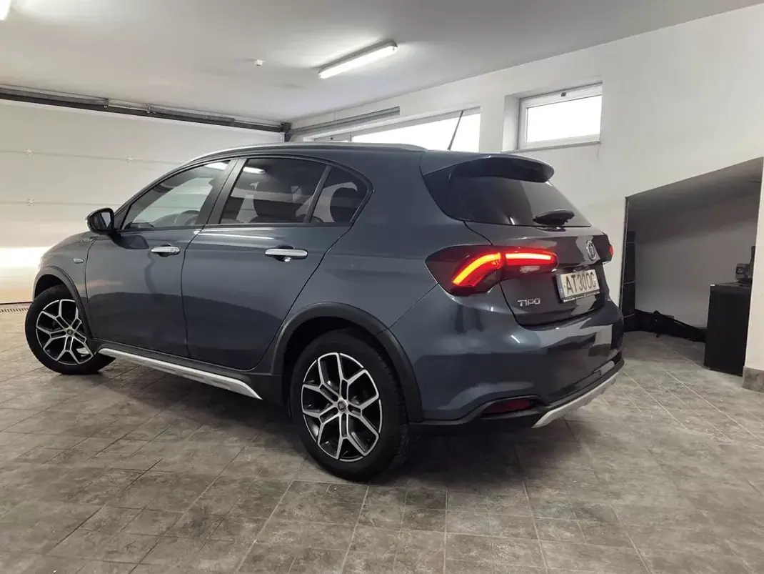 Fiat Tipo 2022 - 15000 EUR, 93076 km - AUTO.MOTO.pt - 93076km - foto 5 de 13