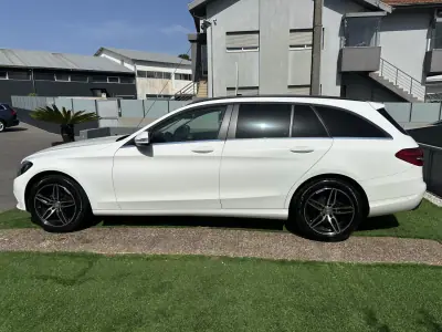 Mercedes-Benz C 180 2015 - 12900 EUR, 280000 km - AUTO.MOTO.pt - 280000km - foto 18 de 69