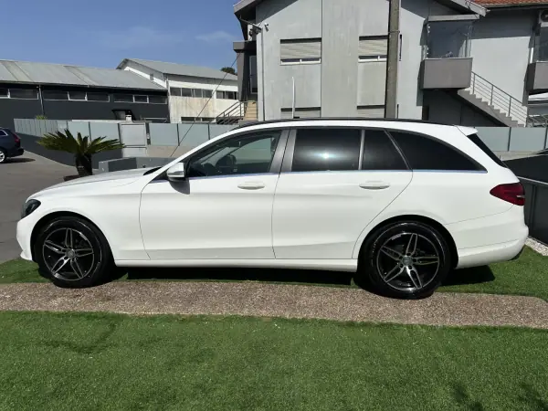 Mercedes-Benz C 180 2015 - 12900 EUR, 280000 km - AUTO.MOTO.pt - 280000km - foto 18 de 69