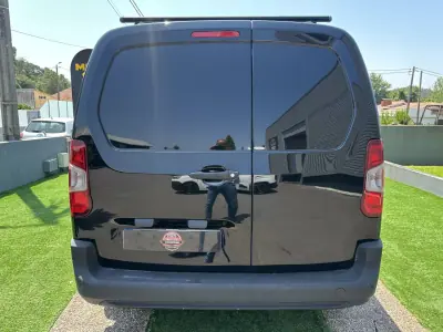 Citroën Berlingo 1.5 Hdi 2020 - 12900 EUR, 120000 km - AUTO.MOTO.pt - 120000km - foto 10 de 53