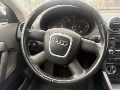 Audi A3 Sportback 2010 - 12250 EUR, 199472 km - AUTO.MOTO.pt - 199472km - foto 9 de 15