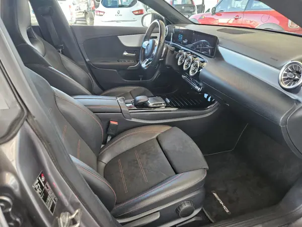 Mercedes-Benz CLA 250 2021 - 28990 EUR, 156000 km - AUTO.MOTO.pt - 156000km - foto 9 de 10