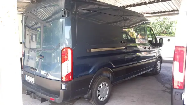 Ford Transit 350 2.0 Tdci 2021 - 21000 EUR, 194720 km - AUTO.MOTO.pt - 194720km - foto 4 de 14
