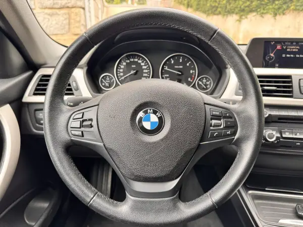 BMW 320 2014 - 15500 EUR, 163405 km - 163405km - foto 11 de 26