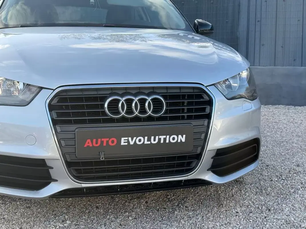 Audi A1 2012 - 8950 EUR, 229900 km - AUTO.MOTO.pt - 229900km - foto 21 de 22