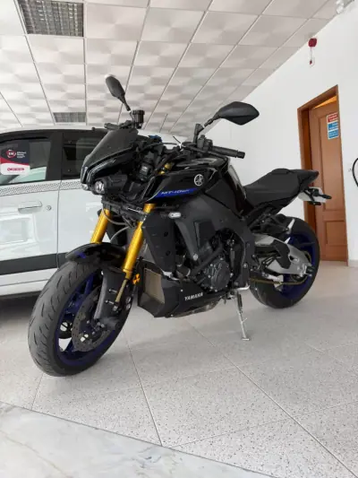 Yamaha MT 10 2023 - 20000 EUR, 2994 km - 2994km - foto 5 de 7