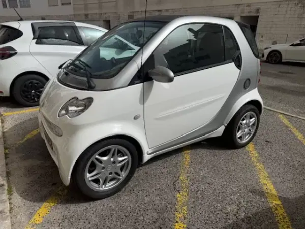 Smart Fortwo Cabrio 2004 - 4250 EUR, 122000 km - AUTO.MOTO.pt - 122000km - foto 10 de 29