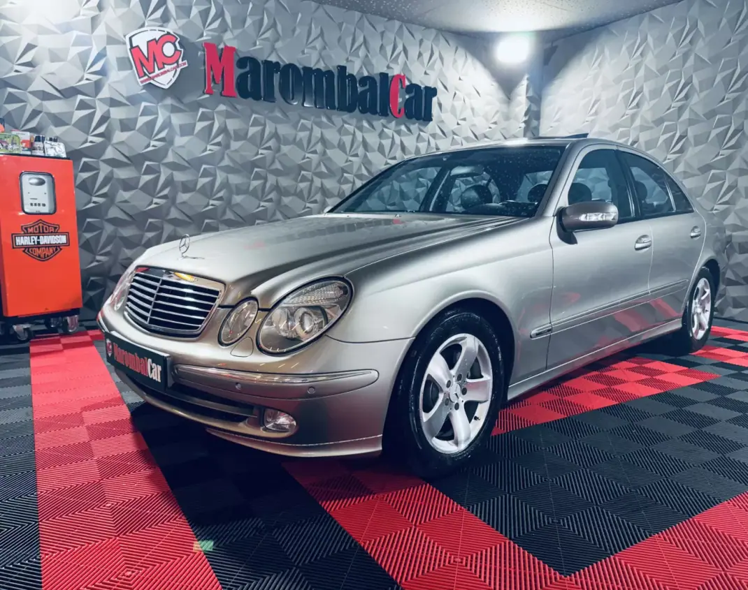 Mercedes-Benz E 270 2003 - 13990 EUR, 91096 km - AUTO.MOTO.pt - 91096km - foto 3 de 34