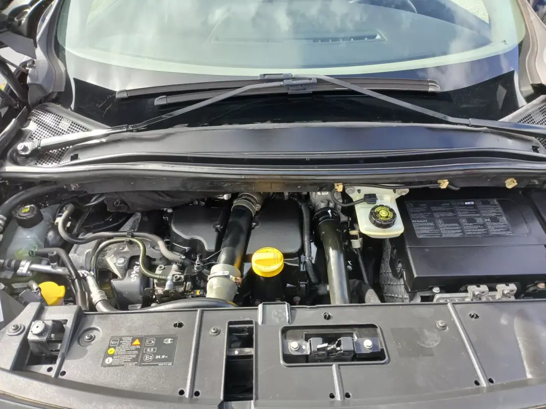 Renault Grand Scénic 2013 - 7600 EUR, 174425 km - AUTO.MOTO.pt - 174425km - foto 24 de 25