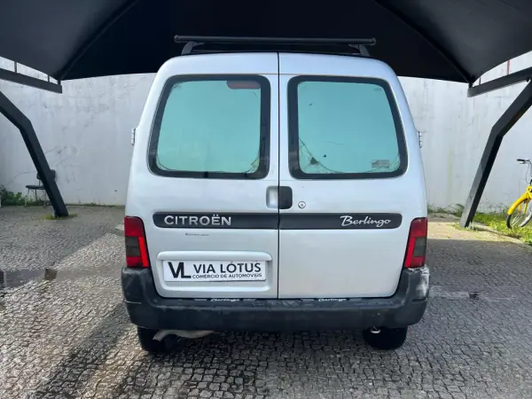 Citroën Berlingo 2003 - 2500 EUR, 375000 km - AUTO.MOTO.pt - 375000km - foto 6 de 13