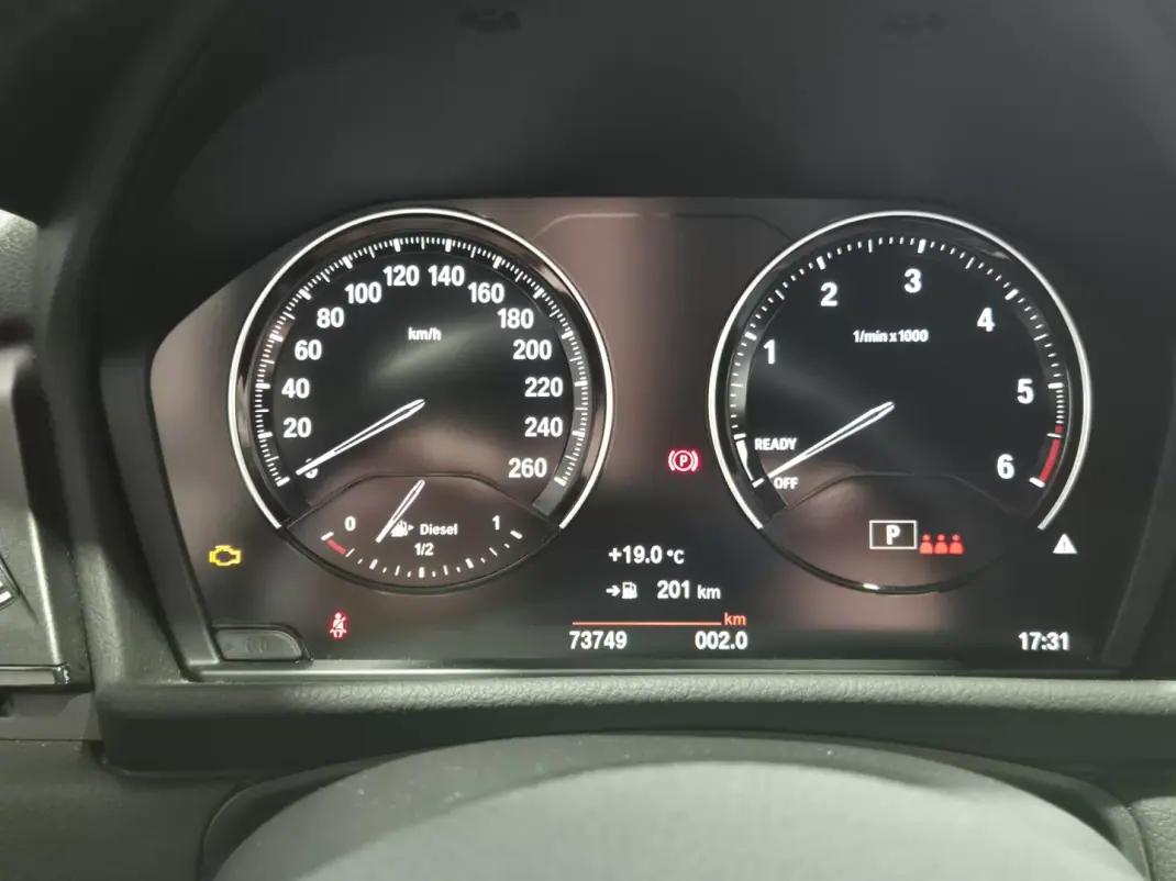 BMW 216 Gran Tourer 2022 - 25500 EUR, 73000 km - AUTO.MOTO.pt - 73000km - foto 7 de 35