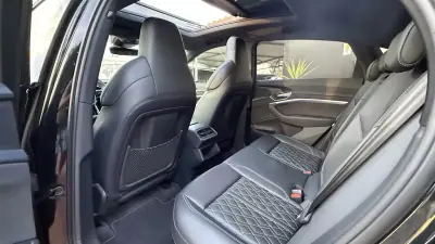 Audi e-tron Sportback 2022 - 39990 EUR, 82000 km - 82000km - foto 26 de 45
