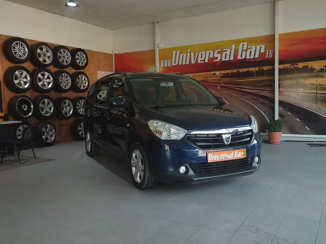 Dacia Lodgy 2016 - 12900 EUR, 161000 km - AUTO.MOTO.pt - 161000km - foto 1 de 16