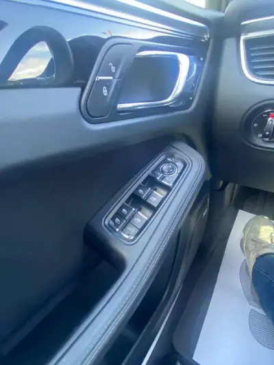 Porsche Macan 2017 - 60900 EUR, 83500 km - AUTO.MOTO.pt - 83500km - foto 18 de 20
